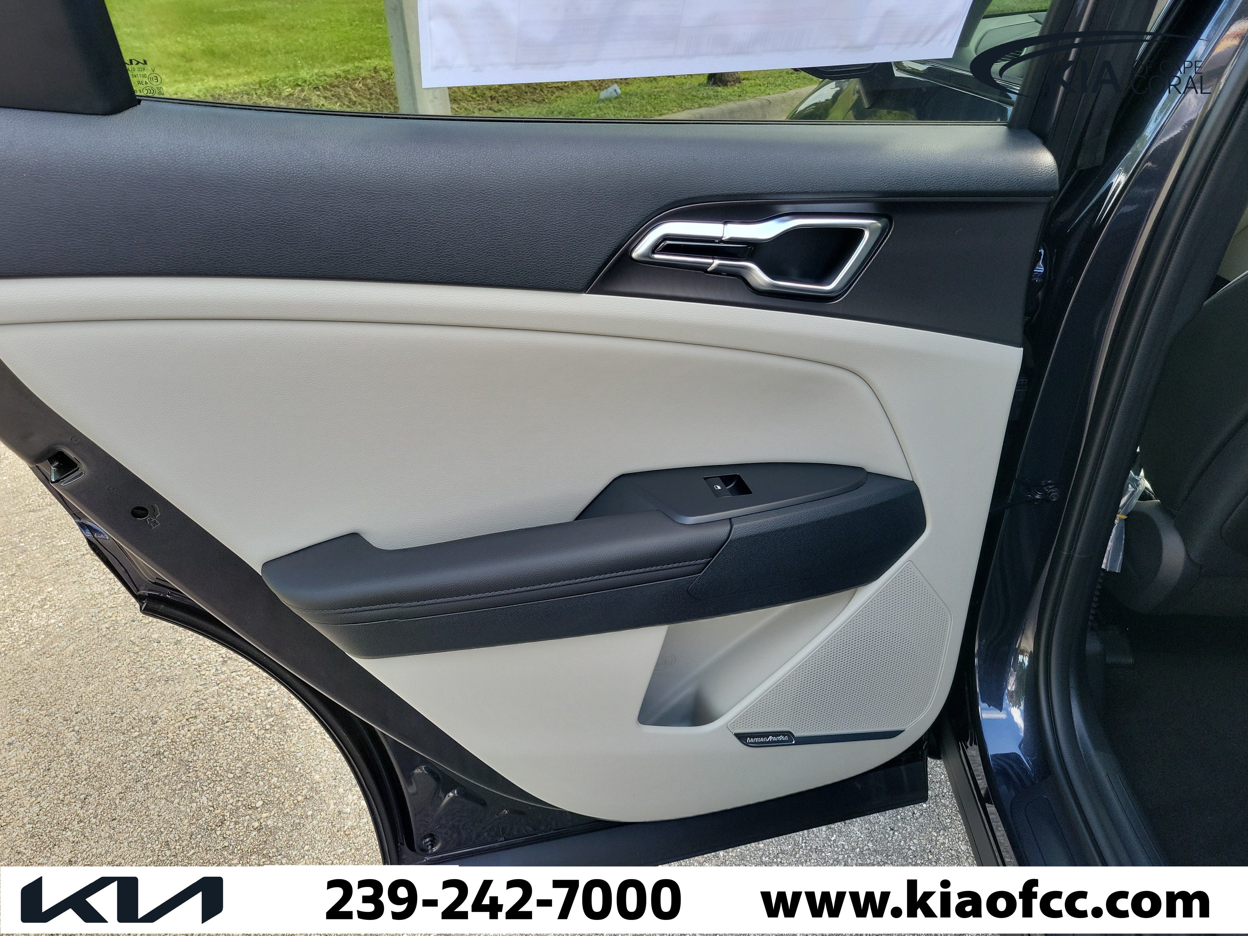 New 2027 Kia Sportage SX FWD image 13