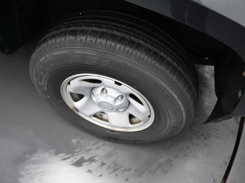 Used 2022 Toyota Tacoma SR image 13