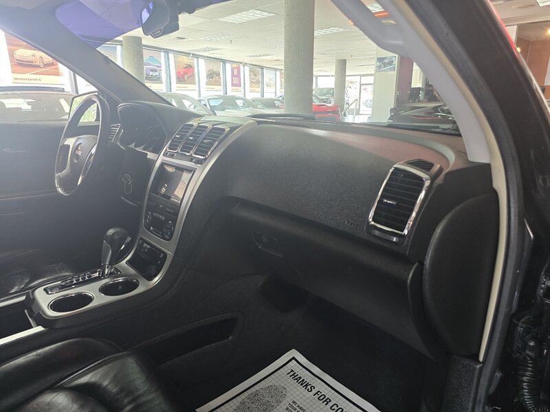 Used 2009 GMC Acadia SLT AWD/4WD image 13