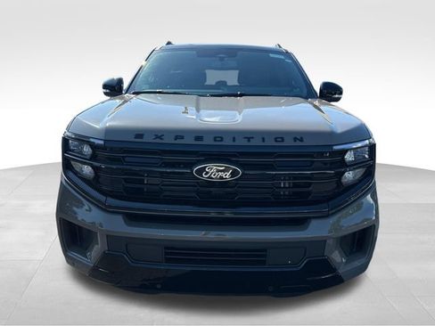 New 2026 Ford Expedition Max Platinum w/ Stealth Performance Package AWD/4WD image 9