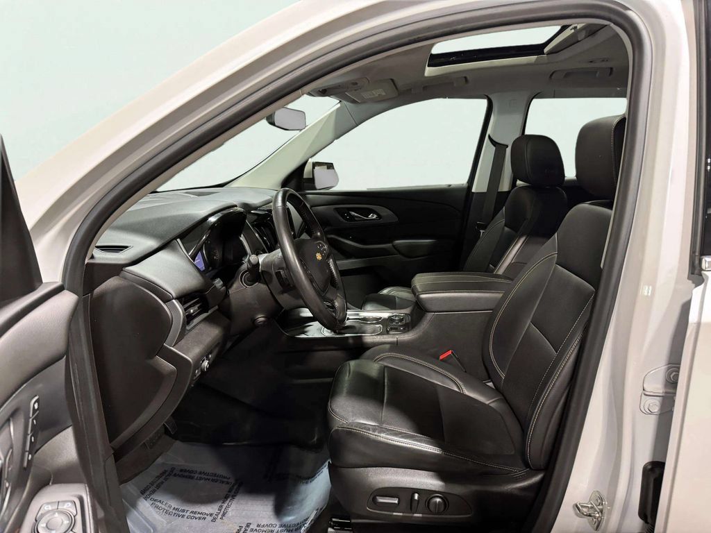 Used 2021 Chevrolet Traverse Premier w/ LPO, Floor Liner Package AWD/4WD image 24