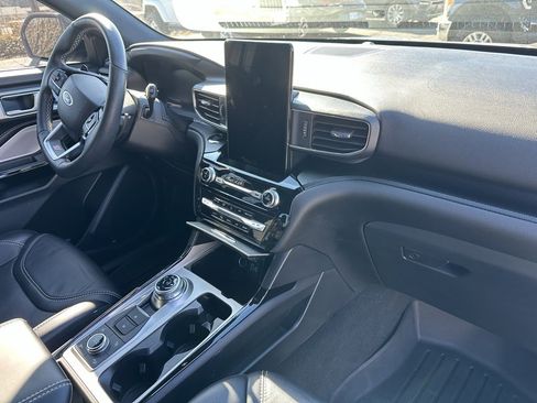 Used 2023 Ford Explorer ST w/ Equipment Group 401A image 7