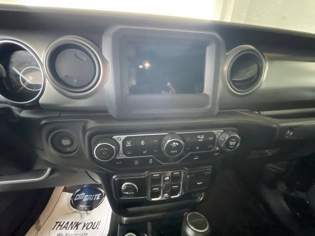 Used 2021 Jeep Gladiator Sport AWD/4WD image 24