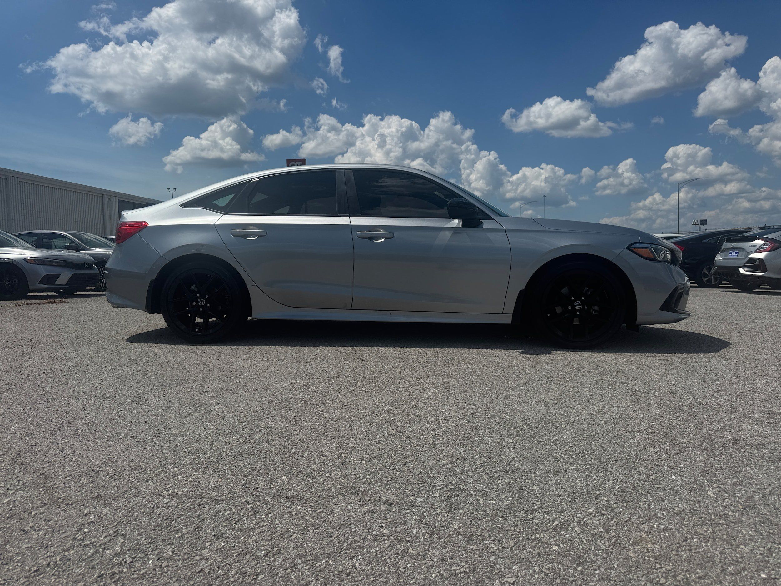 Used 2023 Honda Civic Sport image 1