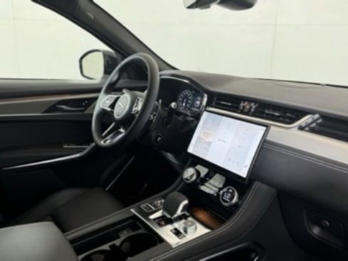 New 2026 Jaguar F-PACE R-Dynamic S image 16