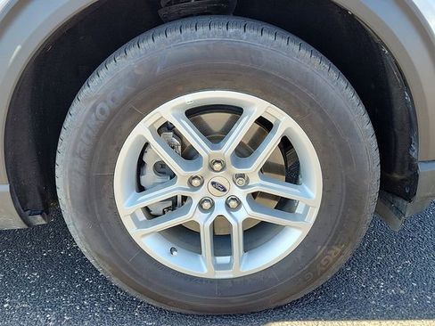 Used 2025 Ford Explorer Active image 7