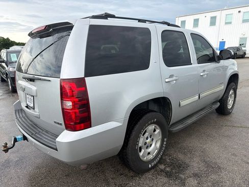 Used 2010 Chevrolet Tahoe LT AWD/4WD image 3