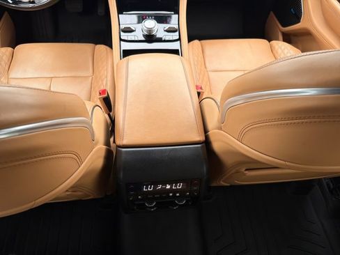 Used 2022 Jeep Grand Cherokee Summit AWD/4WD image 18
