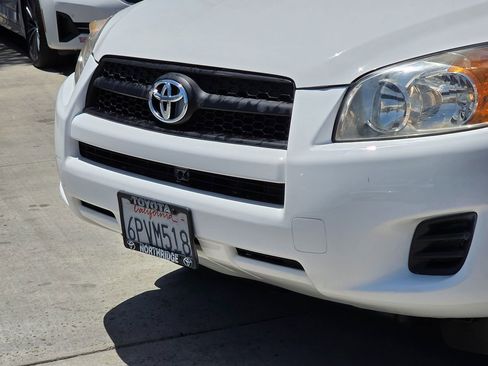 Used 2011 Toyota RAV4 2WD w/ Upgrade Value Pkg image 7