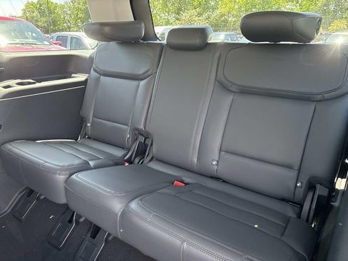 New 2026 Ford Expedition Active RWD image 19