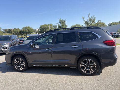 Used 2023 Subaru Ascent Touring AWD/4WD image 11