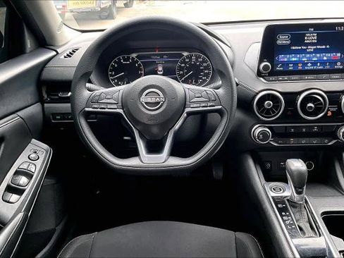 Certified 2025 Nissan Sentra SV w/ Trunk Package image 6