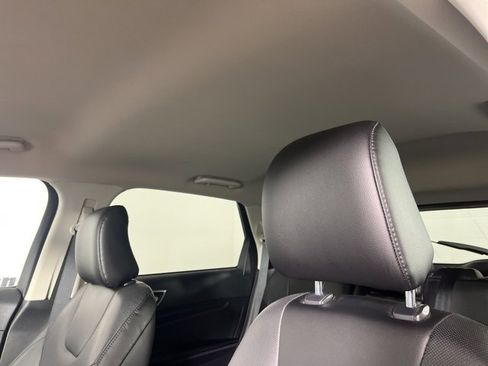 Used 2022 Ford Edge Titanium w/ Equipment Group 301A image 5