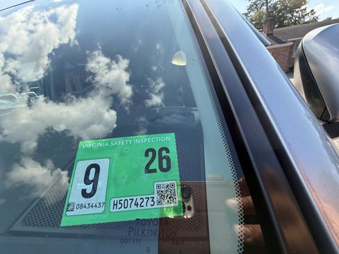 Used 2017 Toyota Tacoma SR5 w/ Tow Package image 26