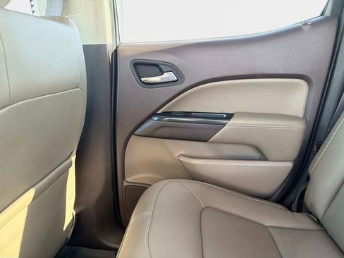Used 2016 GMC Canyon SLT AWD/4WD image 14