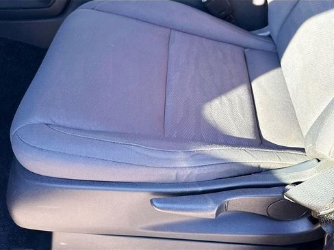 Used 2024 Nissan Frontier S image 18