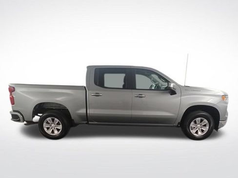 Used 2025 Chevrolet Silverado 1500 LT RWD image 9