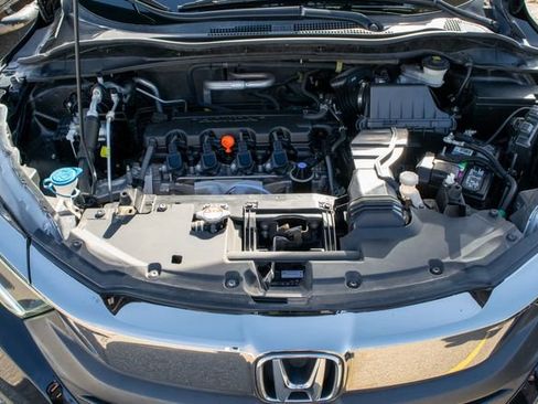 Used 2022 Honda HR-V LX image 11