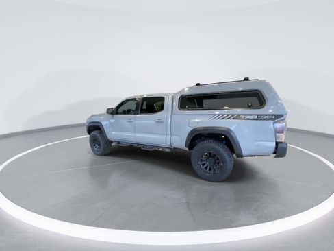 Used 2020 Toyota Tacoma TRD Off-Road image 6