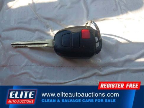 Used 2015 Toyota RAV4 XLE AWD/4WD image 22