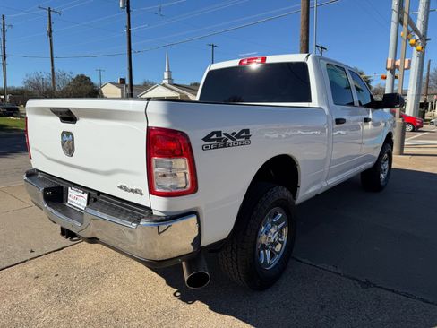 Used 2022 RAM 2500 Tradesman w/ Chrome Appearance Group image 7