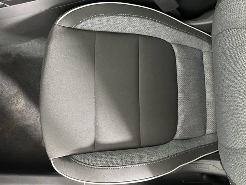 Used 2023 Chevrolet TrailBlazer LT w/ Convenience Package AWD/4WD image 23