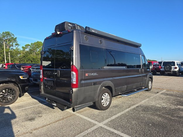 Used 2022 RAM ProMaster 3500 w/ Premium Convenience Group (B) FWD image 3
