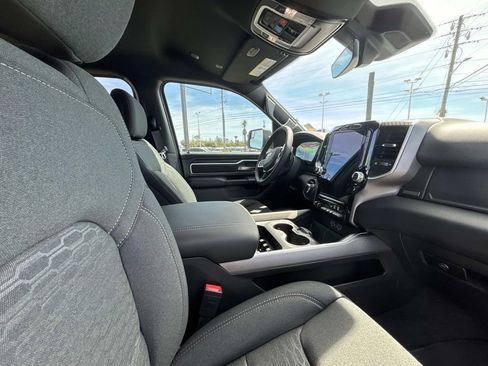 New 2026 RAM 1500 4x4 Crew Cab image 14