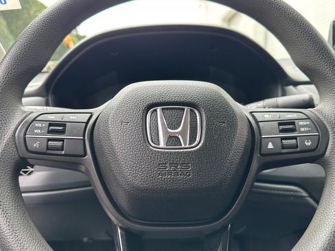 Certified 2025 Honda Accord LX image 10