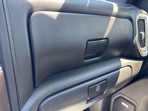 Used 2021 Chevrolet Silverado 1500 High Country w/ Technology Package AWD/4WD image 24