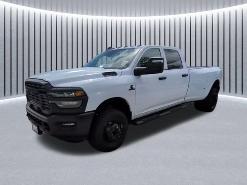 New 2026 RAM 3500 Tradesman AWD/4WD image 3