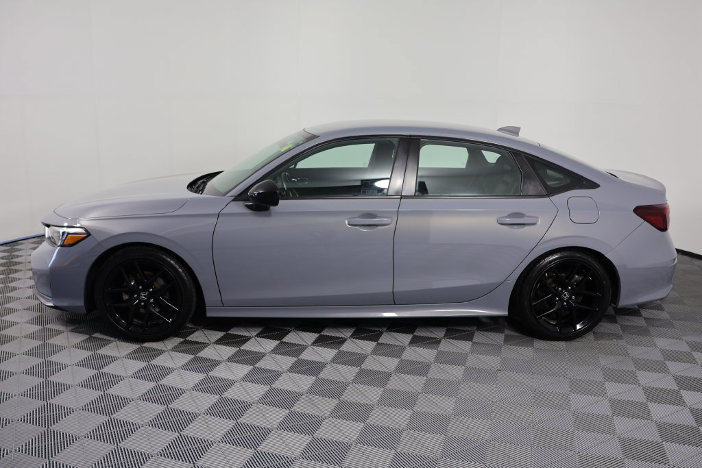 Used 2025 Honda Civic Sport image 5