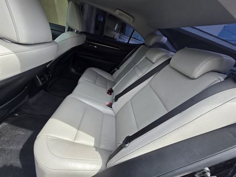 Used 2013 Lexus ES 350 w/ Luxury Pkg FWD image 17