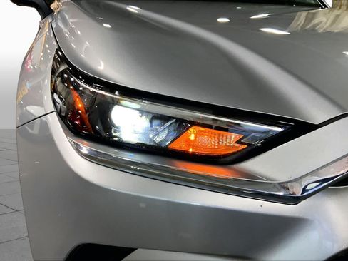 Used 2025 Toyota Grand Highlander AWD image 28