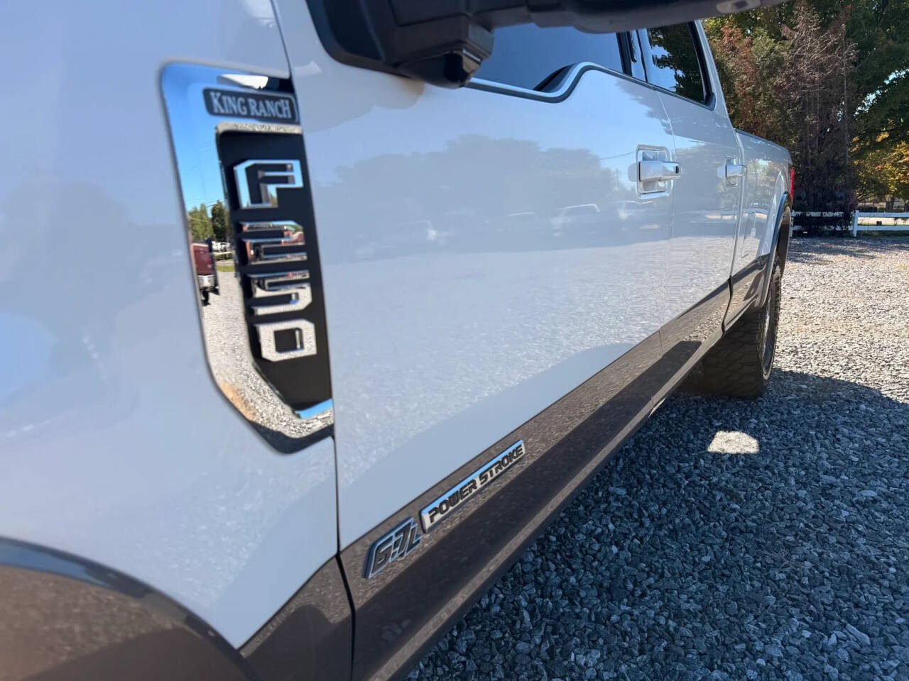 Used 2019 Ford F250 King Ranch w/ King Ranch Ultimate Package AWD/4WD image 11