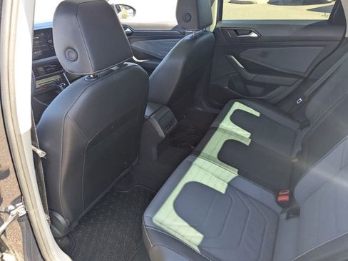 Used 2025 Volkswagen Jetta SEL image 10