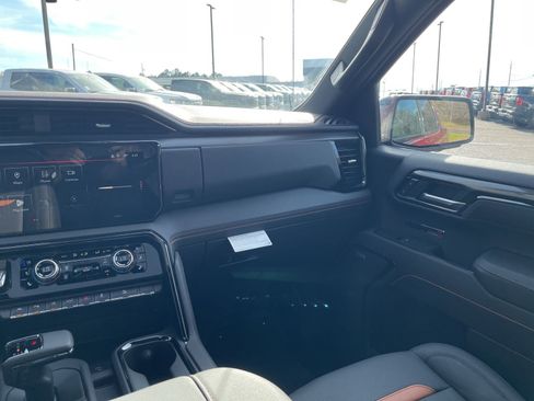 New 2026 GMC Sierra 1500 AT4 w/ AT4 Premium Package image 23