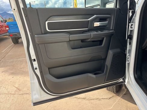 New 2026 RAM 3500 Big Horn AWD/4WD image 13