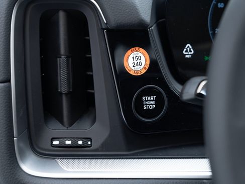 New 2026 Porsche Cayenne image 29