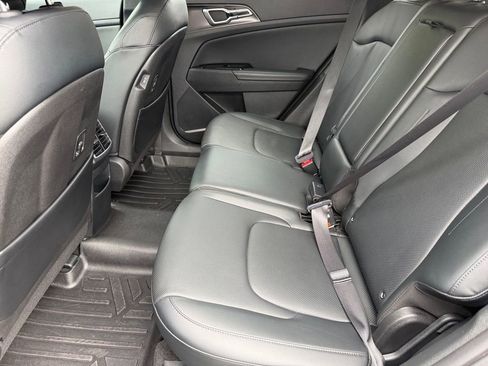 Used 2023 Kia Sportage EX FWD image 13