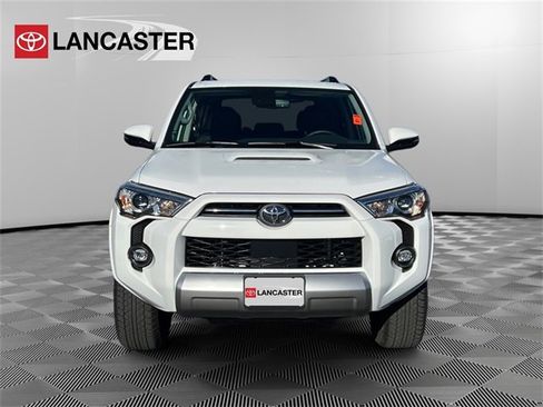 Certified 2023 Toyota 4Runner TRD Off-Road Premium image 2