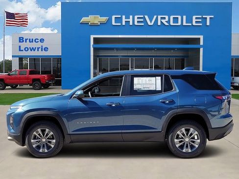 New 2026 Chevrolet Equinox LT image 2