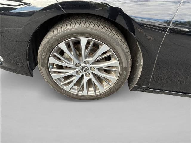 Used 2020 Lexus ES 350 w/ Premium Package FWD image 6
