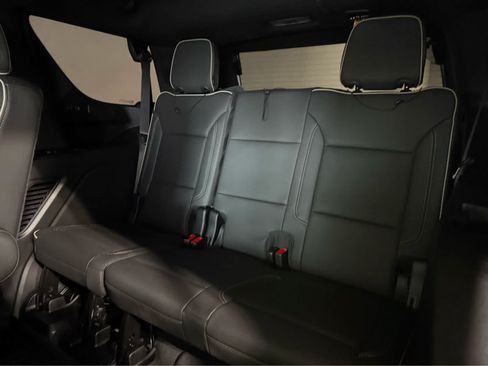 Used 2026 Chevrolet Tahoe Premier AWD/4WD image 15