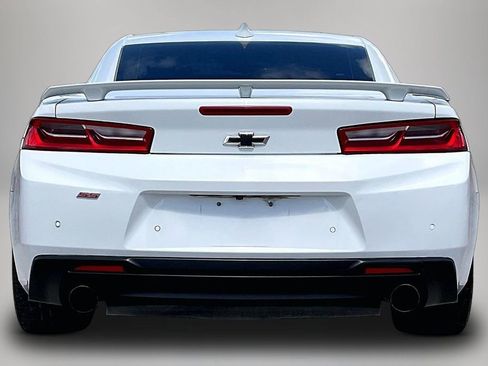 Used 2016 Chevrolet Camaro SS RWD image 6