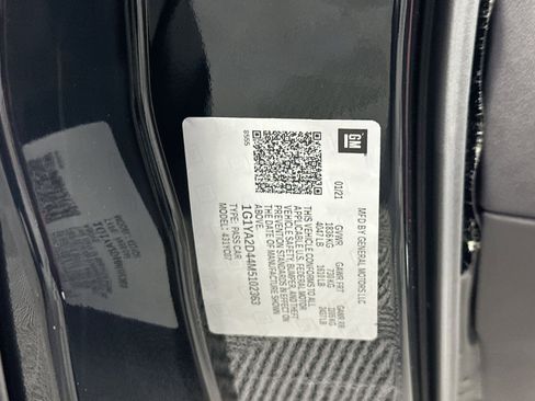 Used 2021 Chevrolet Corvette Stingray Coupe w/ Z51 Performance Package image 38