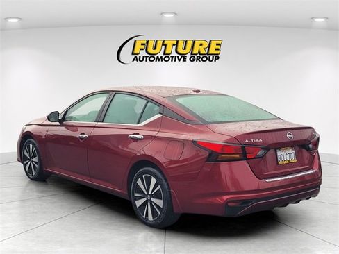Used 2022 Nissan Altima 2.5 SV image 6