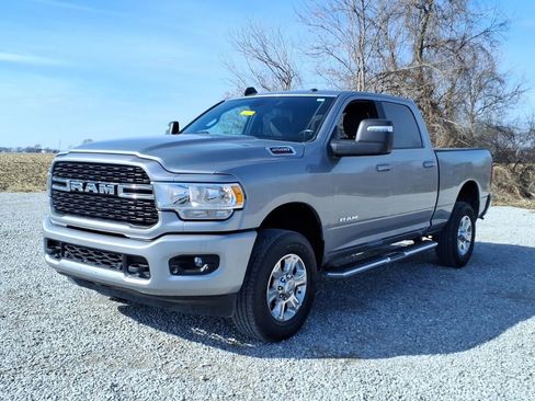 Used 2024 RAM 2500 Big Horn w/ Sport Appearance Package image 8
