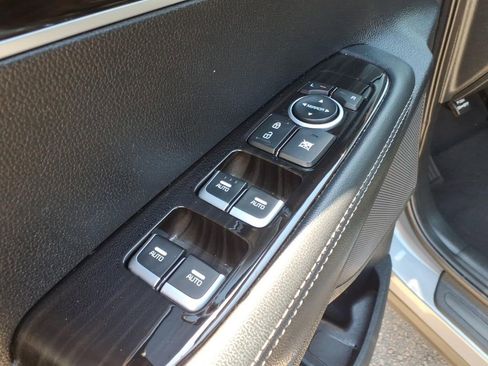Used 2020 Kia Sorento LX w/ LX I4 Convenience Package FWD image 10