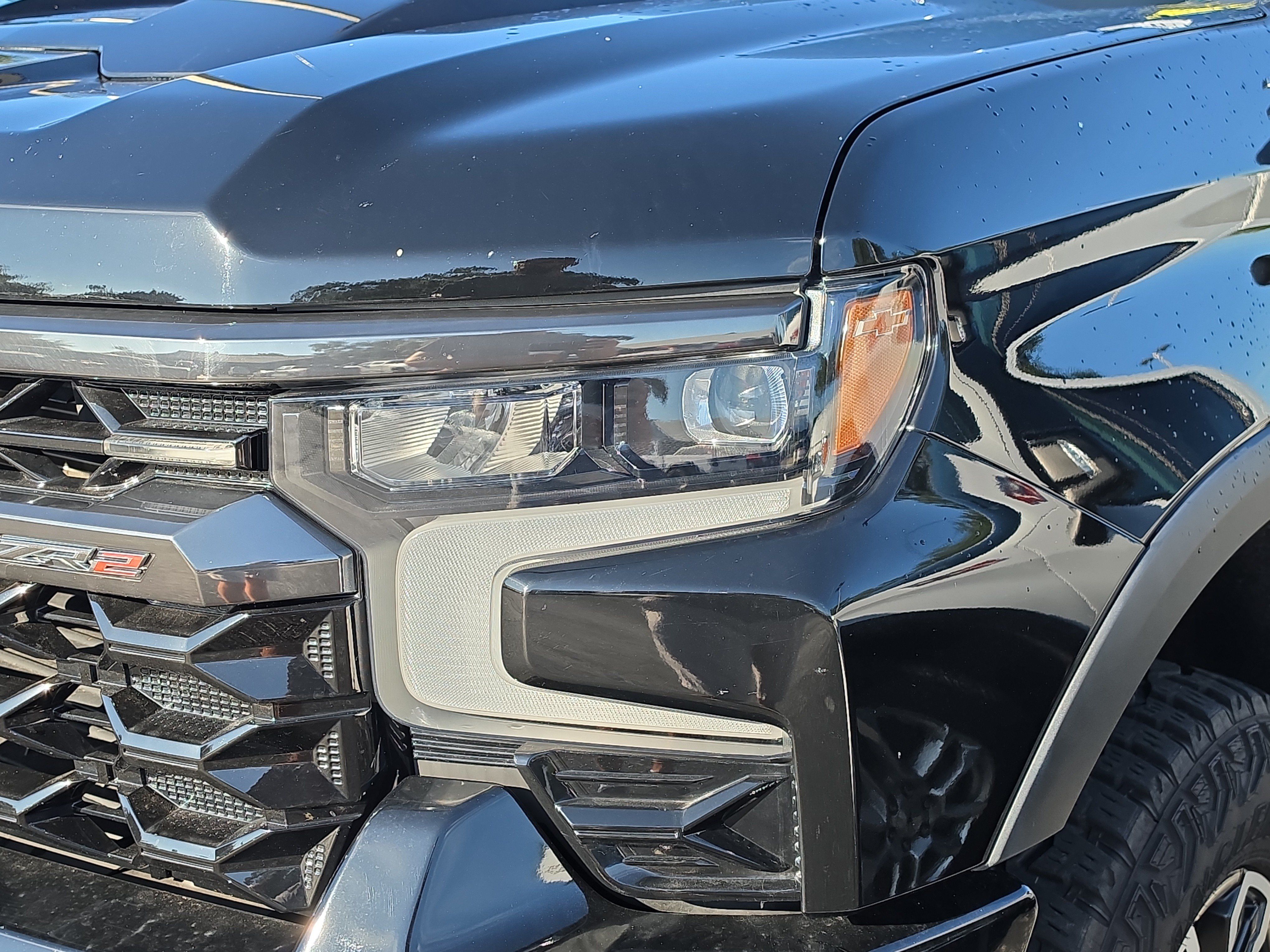 Used 2024 Chevrolet Silverado 1500 ZR2 w/ Technology Package AWD/4WD image 9